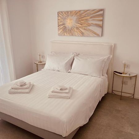 Sea Sense Suite 1 Bari Bagian luar foto