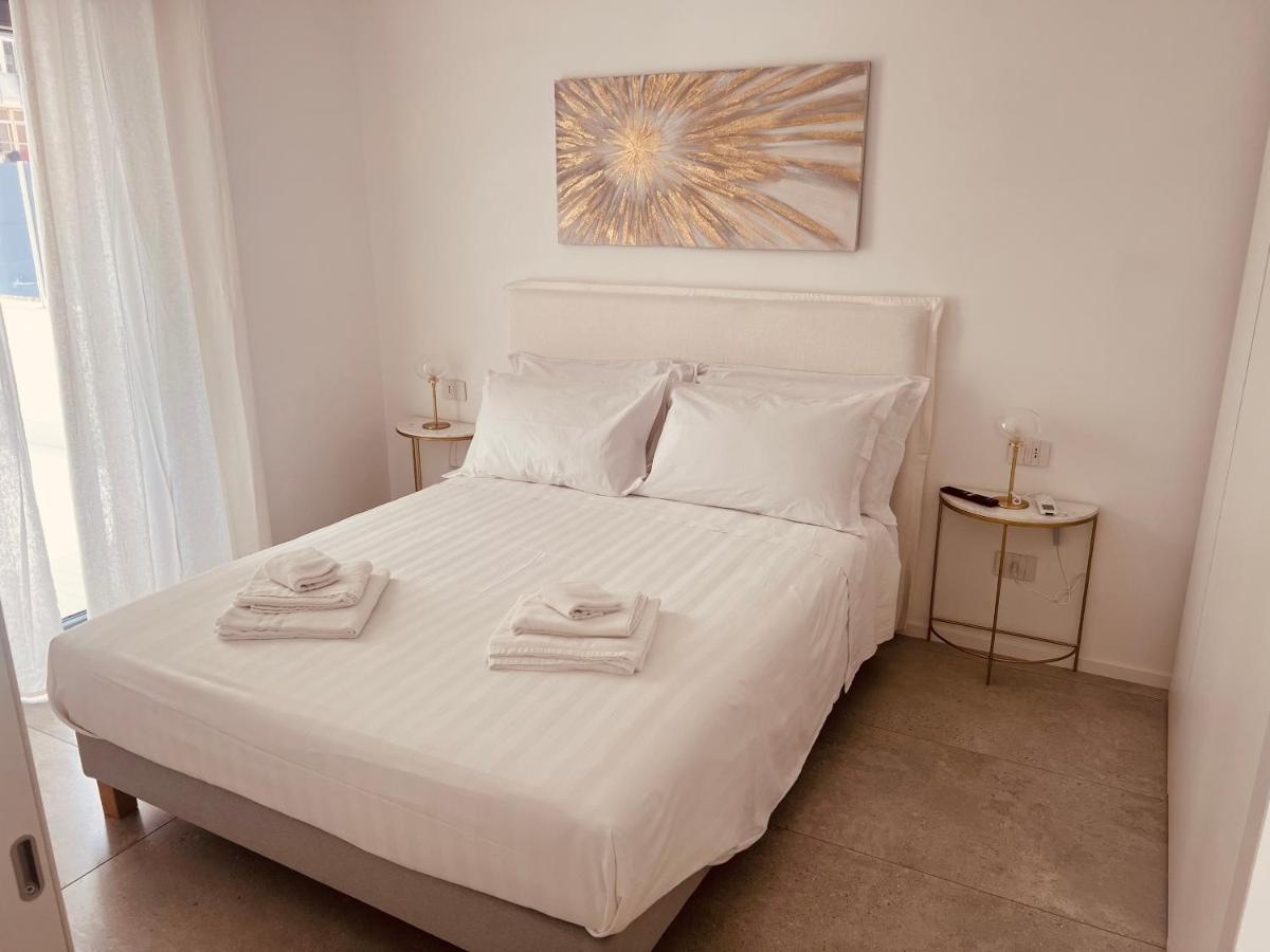 Sea Sense Suite 1 Bari Bagian luar foto