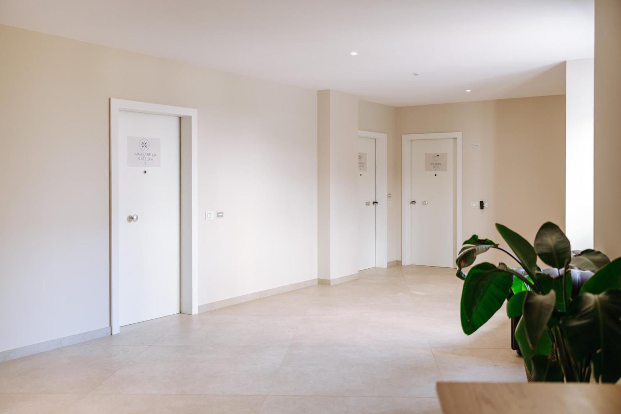 Sea Sense Suite 1 Bari Bagian luar foto